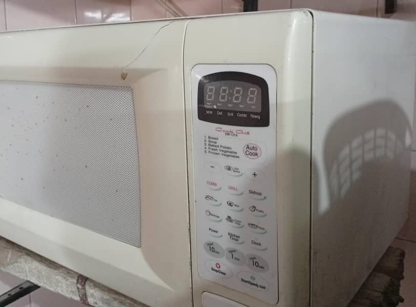 Microwave Oven 1