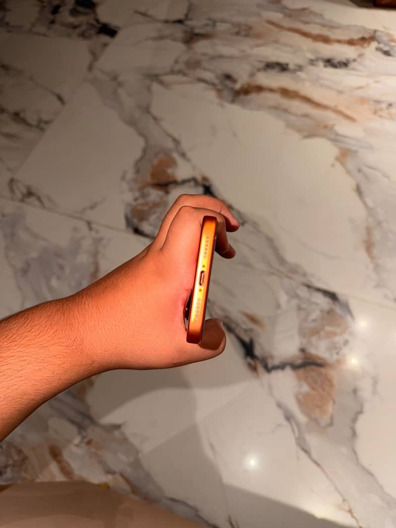 Apple iPhone 17 Pro Max 6