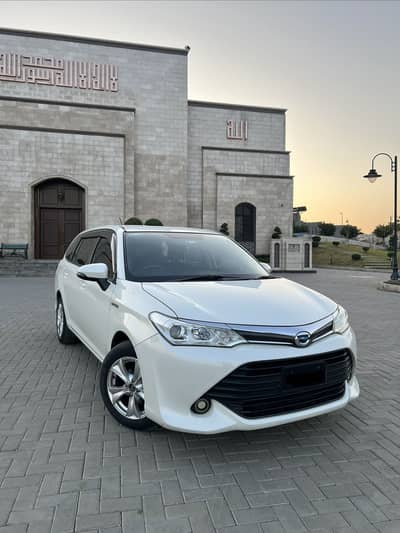 Toyota Corolla Fielder 2016