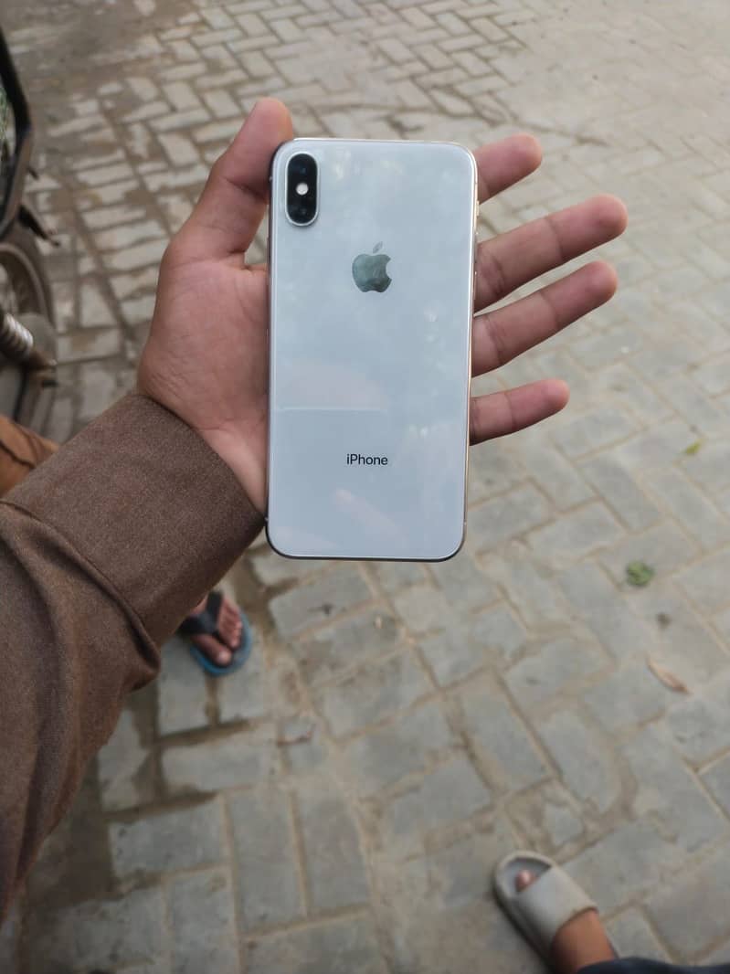 Apple iPhone X 3