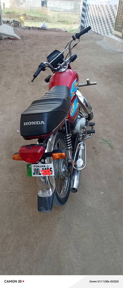 CD 70 bike for urgent sale