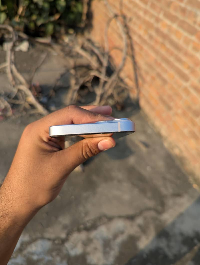 Apple iPhone 14 1