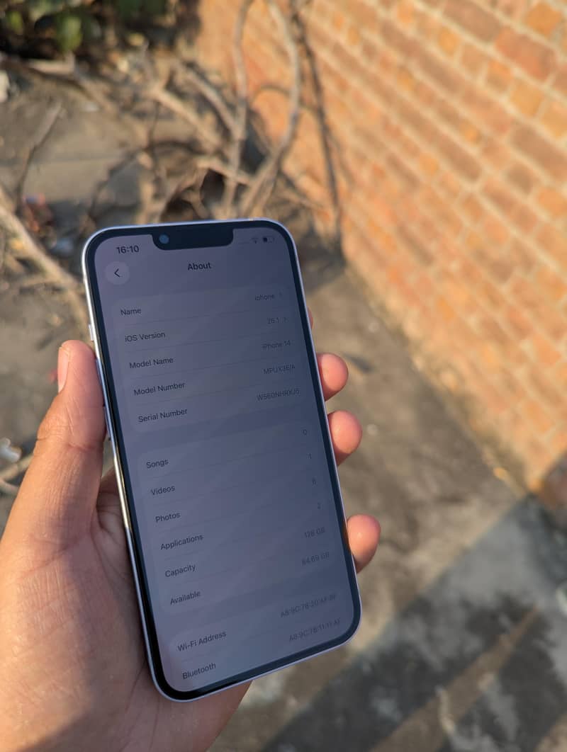 Apple iPhone 14 3