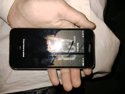 Apple iPhone SE 2022 64 gb