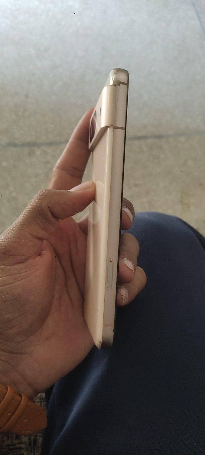Google Pixel 8 5