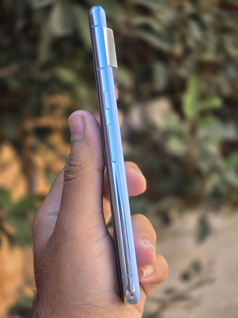Google Pixel 8 Pro 2