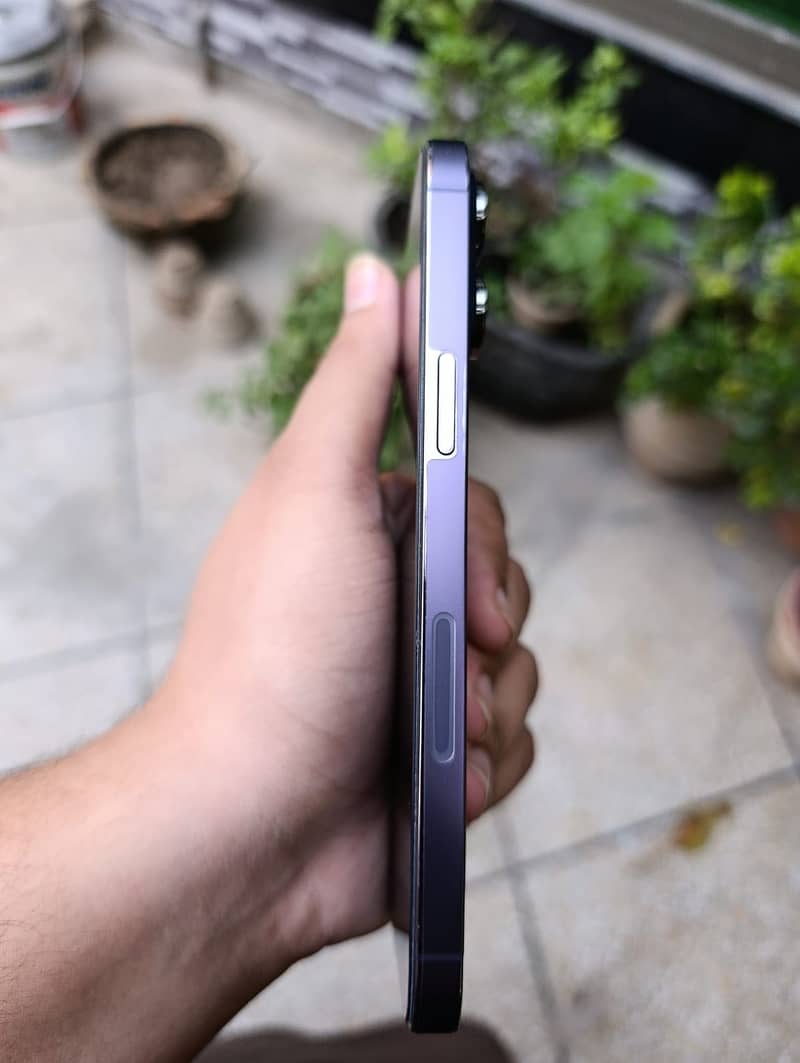 Apple iPhone 14 Pro Max 5