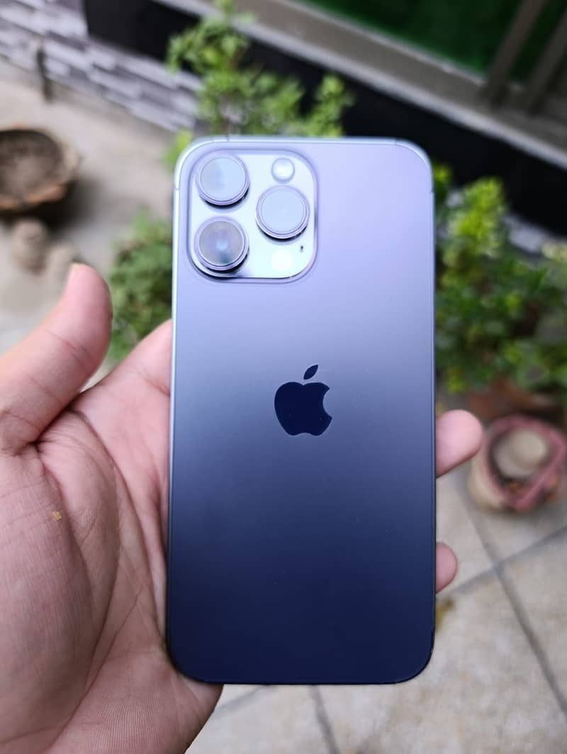 Apple iPhone 14 Pro Max 6