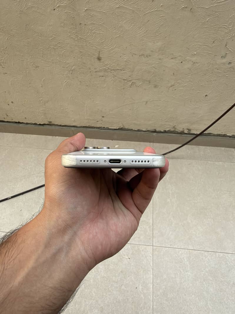 Apple iPhone 17 Pro Max 6