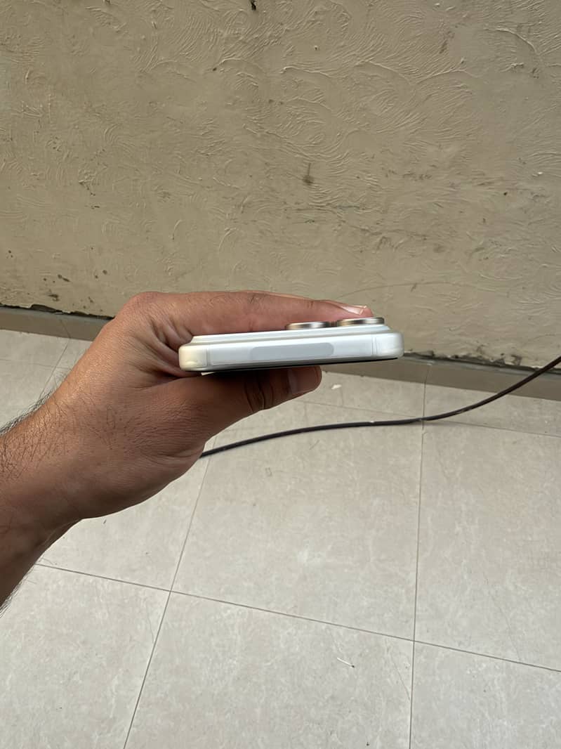 Apple iPhone 17 Pro Max 8