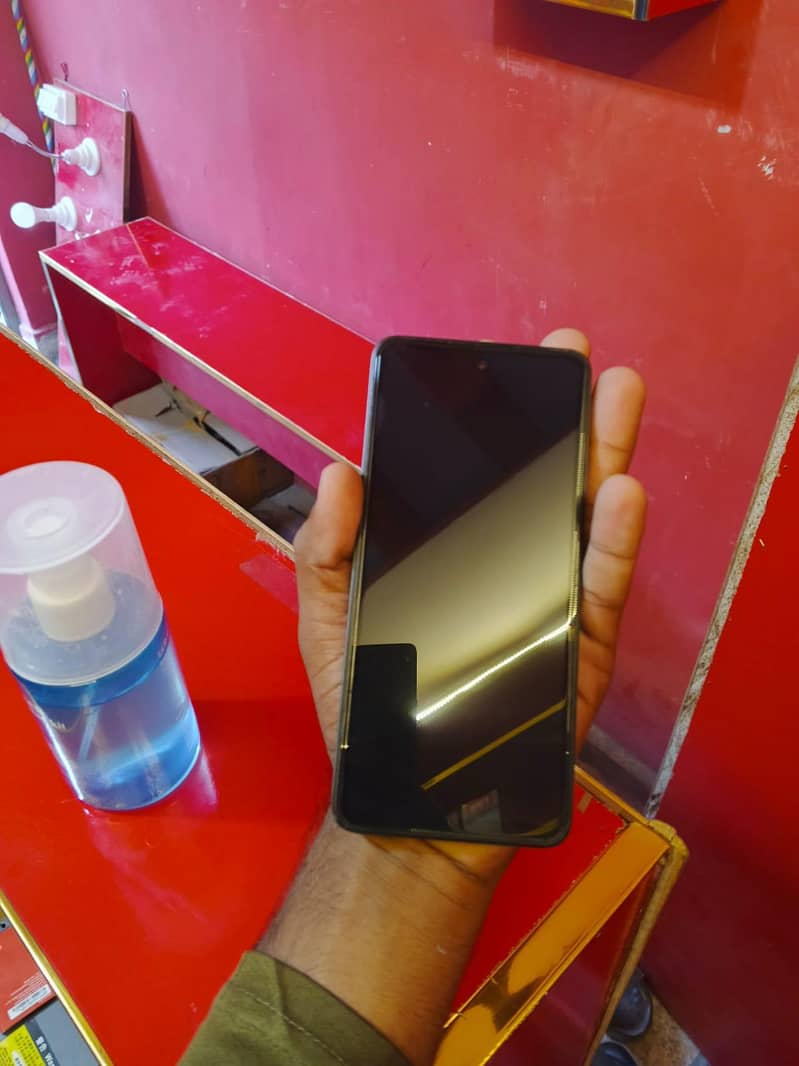 Tecno Spark 20 5