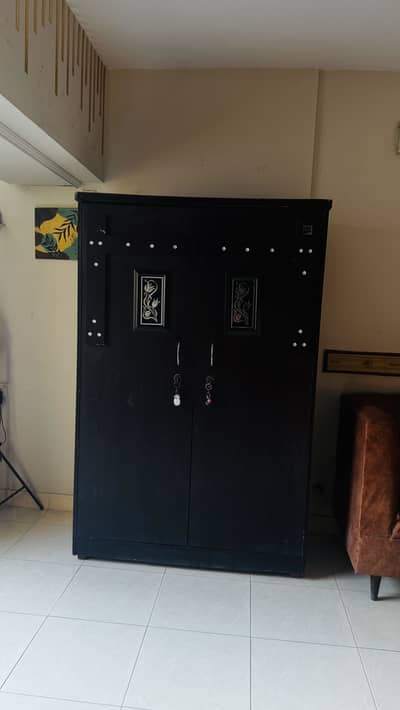 Laminex cupboard in mint condition
