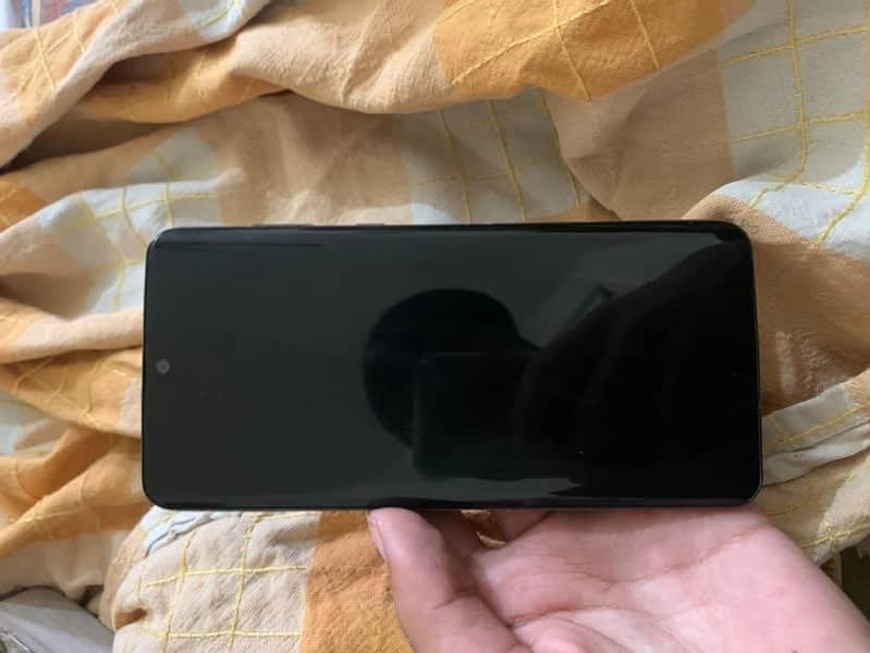 Sharp Aquos Zero 2 1