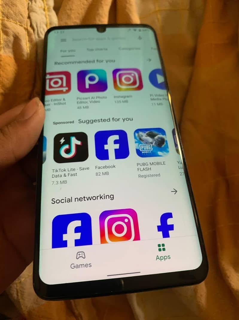 Sharp Aquos Zero 2 7