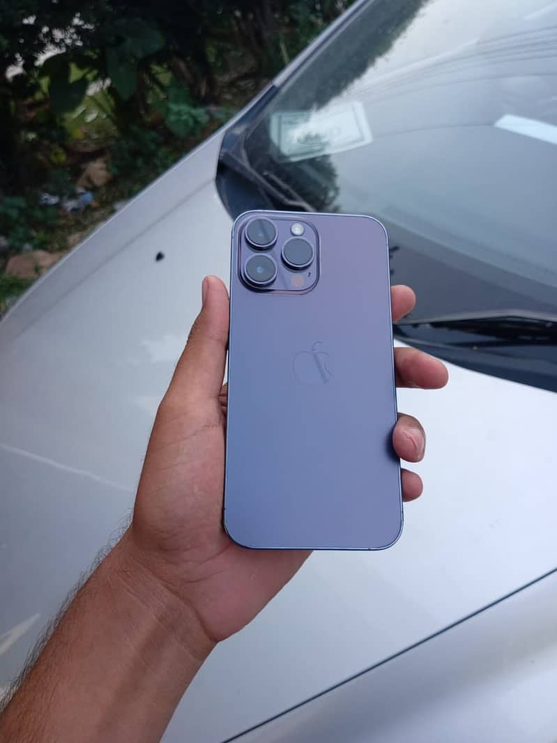Apple iPhone 14 Pro Max 0
