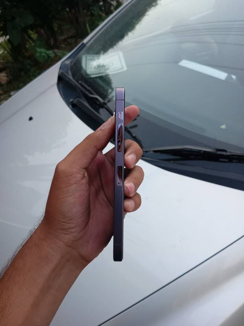 Apple iPhone 14 Pro Max 3