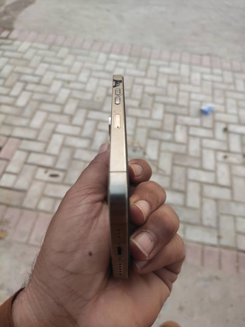 Apple iPhone 14 Pro 7