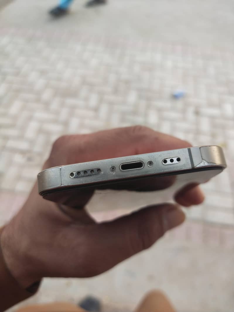 Apple iPhone 14 Pro 8