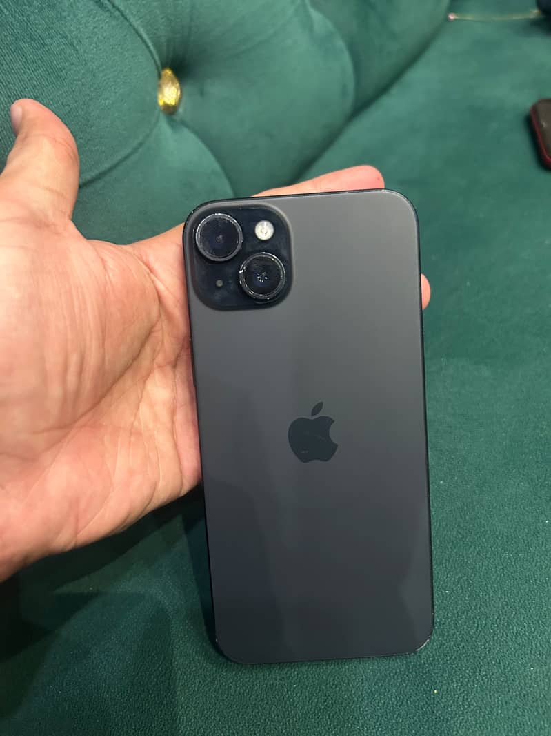 Apple iPhone 15 plus 4