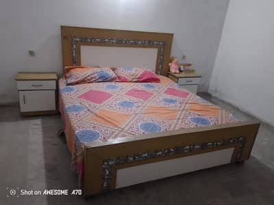 Bed Set and Showcase for sale