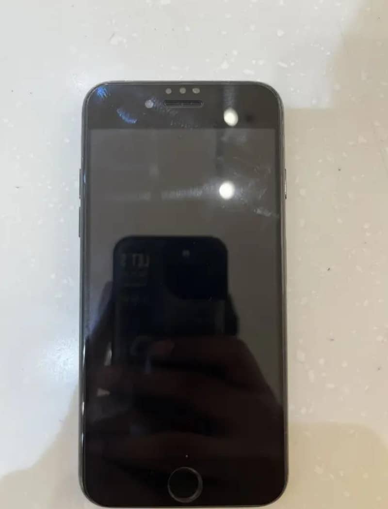 Apple iPhone 7 1