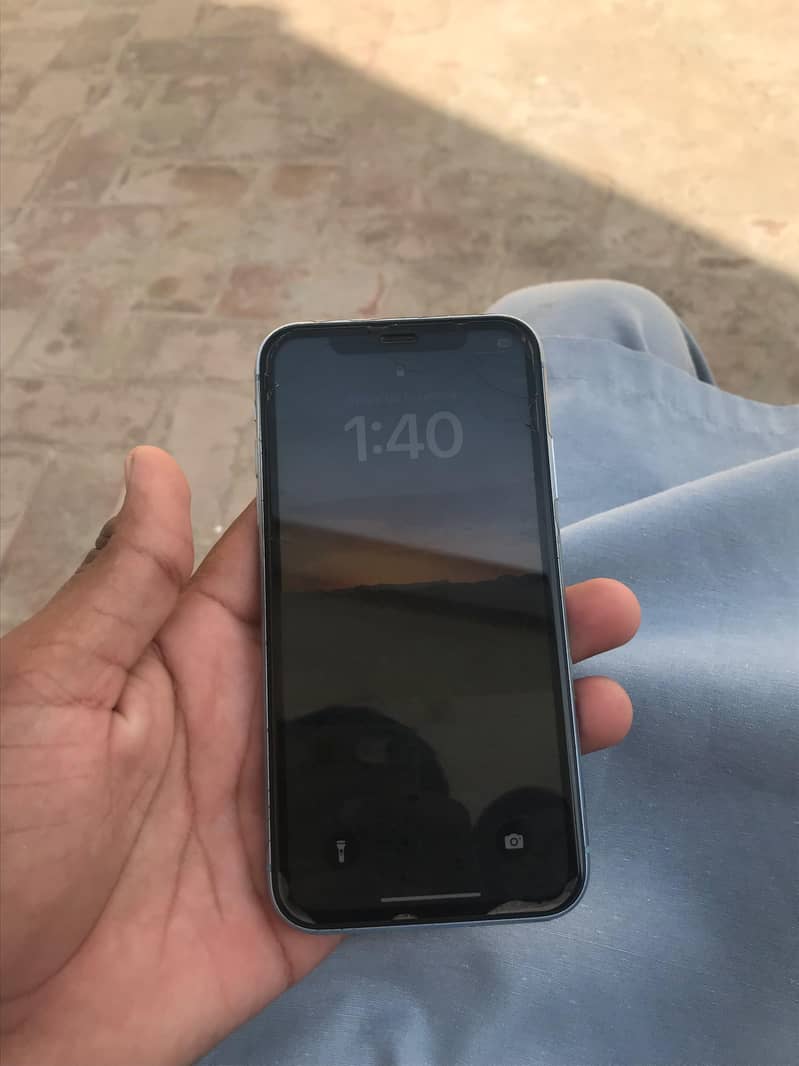 Apple iPhone XR 0