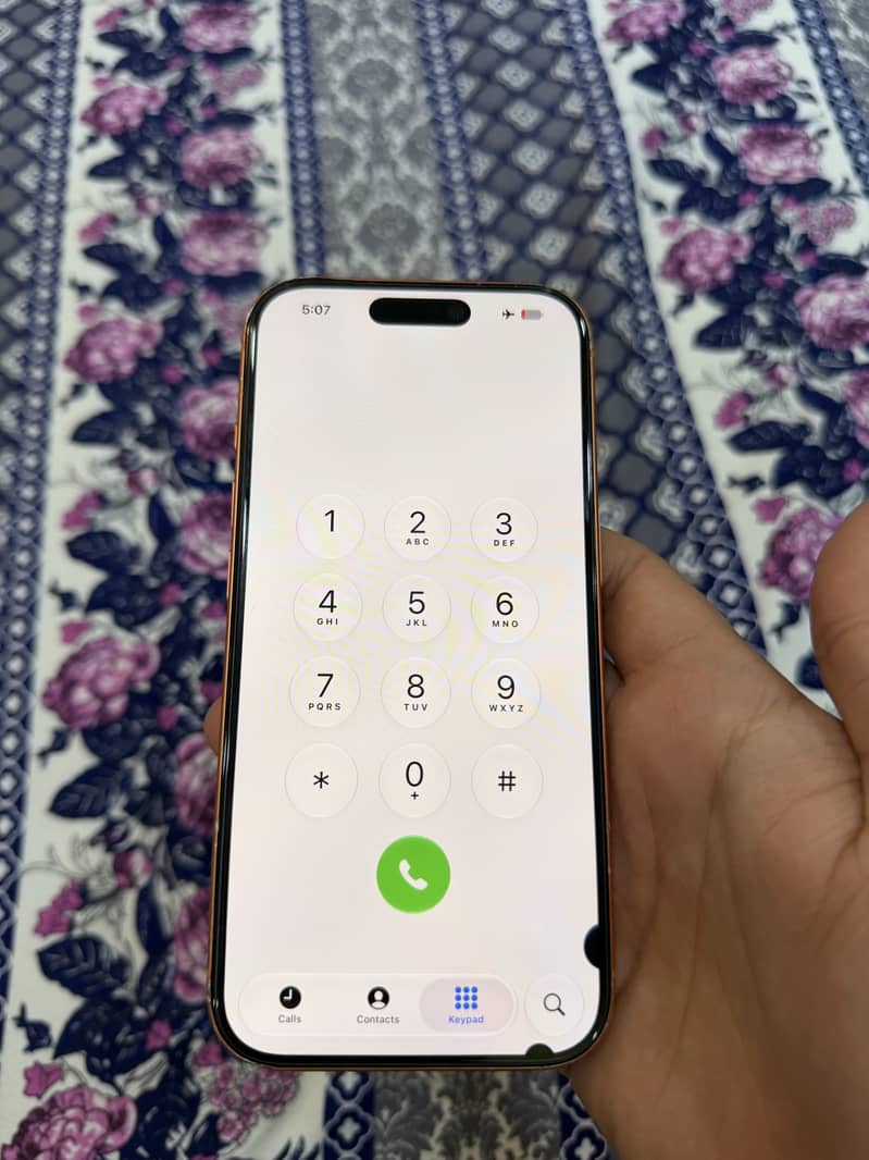 Apple iPhone 17 Pro dot in display 6