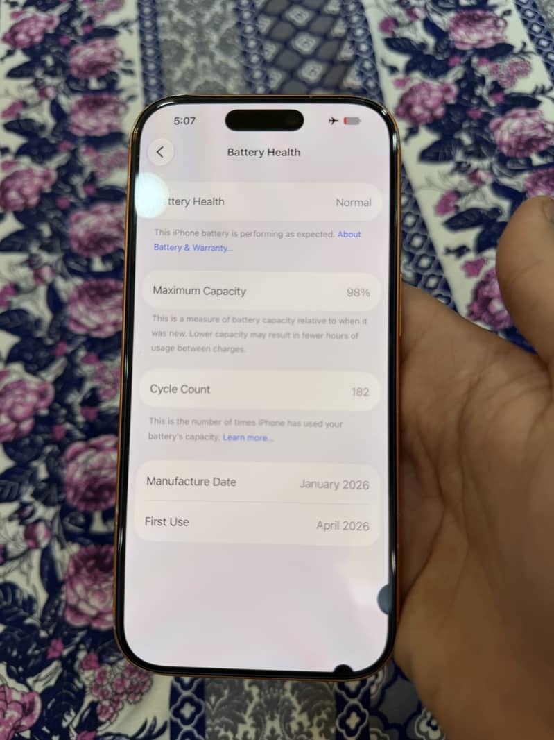 Apple iPhone 17 Pro dot in display 7
