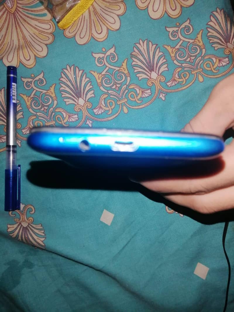 Tecno Spark 4 Lite 3