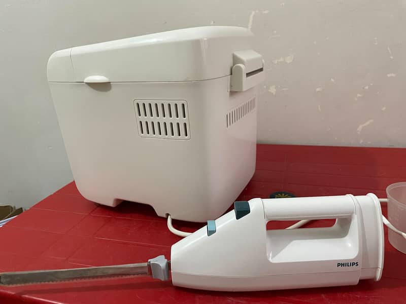 Philips Bread Maker/Dough Maker with Accessories 7