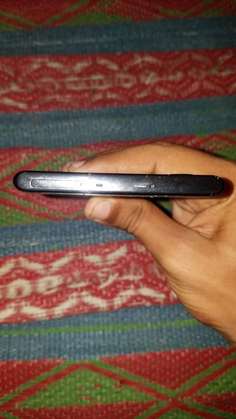 Samsung Mobile Note 10 Plus 5