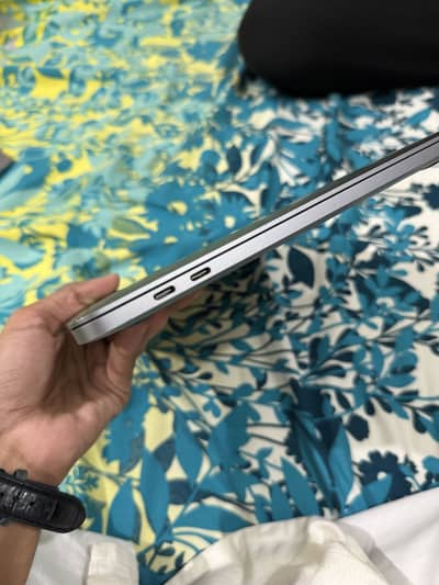 Macbook pro 2019 13 inchq
