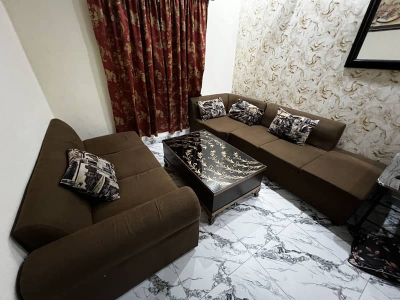 L shape sofa and table 0