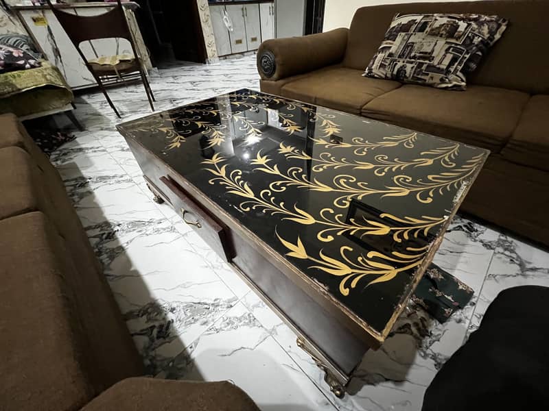 L shape sofa and table 3