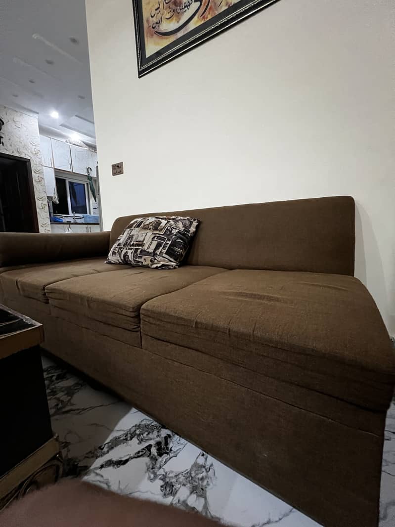 L shape sofa and table 4