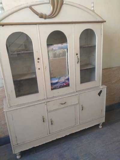 Heavyweight Used Showcase for sale