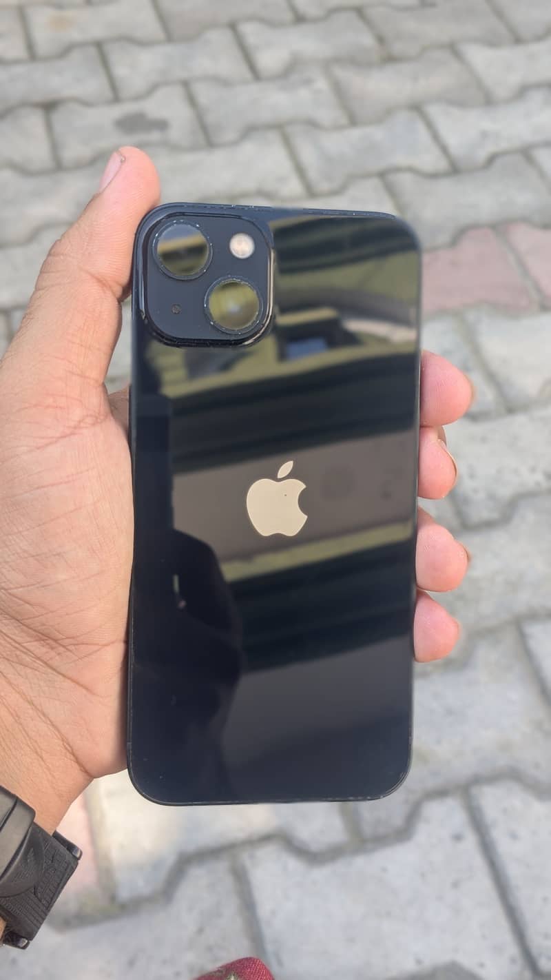 Apple iPhone 13 5