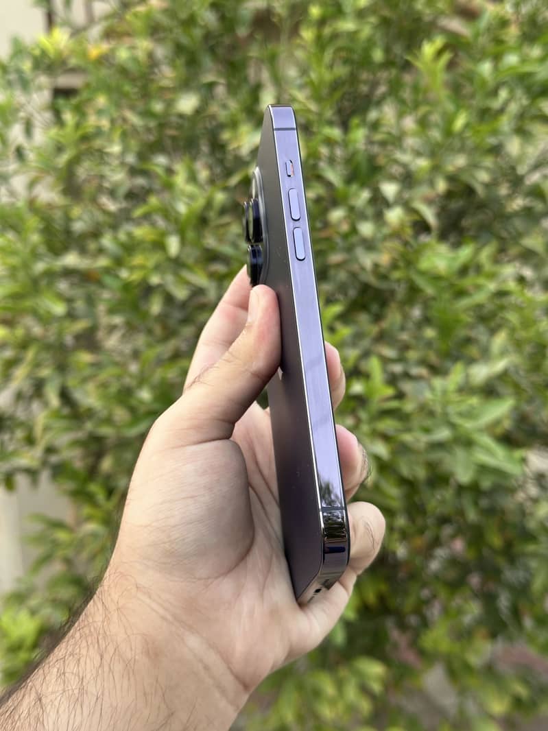 Apple iPhone 14 Pro Max 4