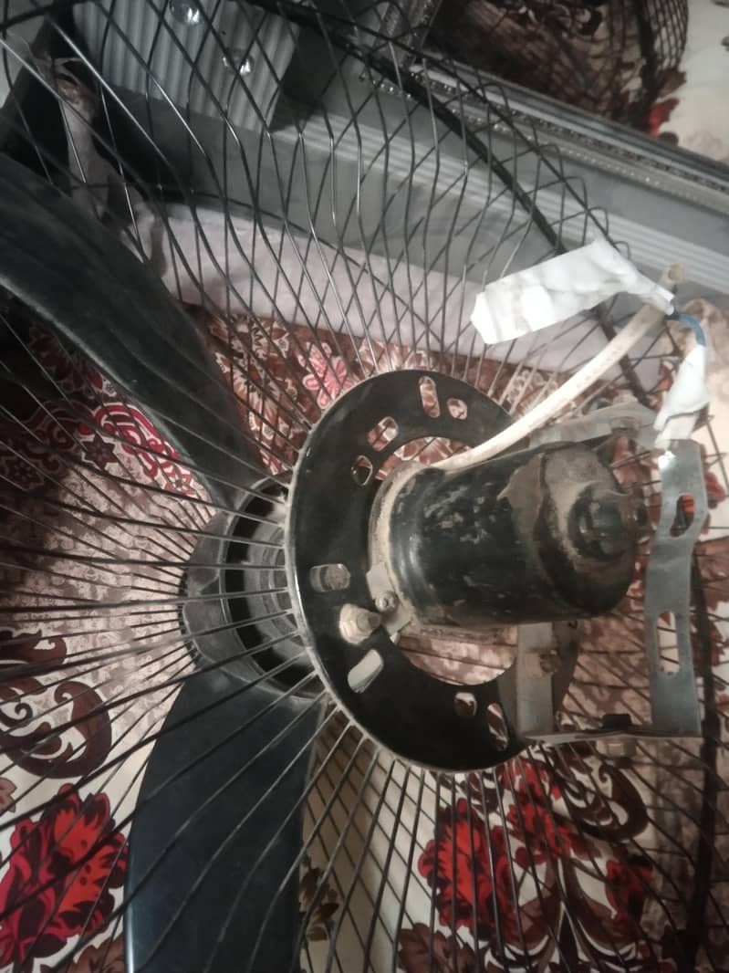 Bracket Fan 2