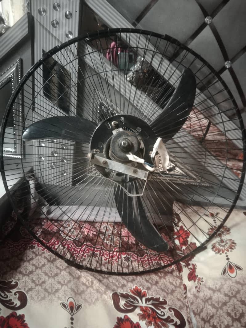 Bracket Fan 3