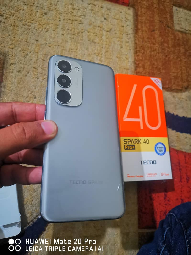 tecno spark 40pro plus 0
