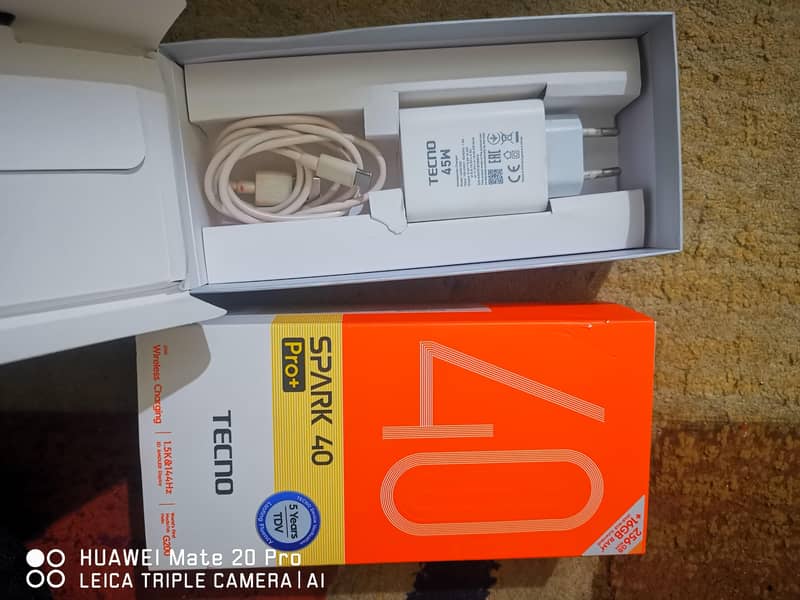 tecno spark 40pro plus 4