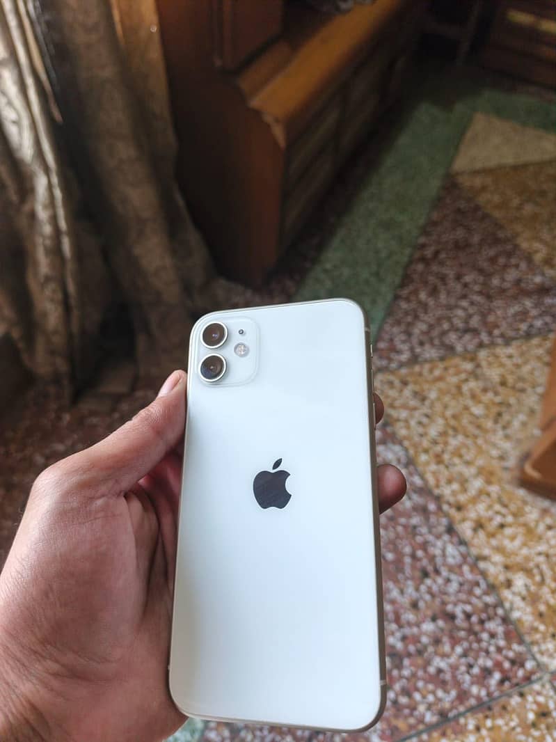 Apple iPhone 11 2