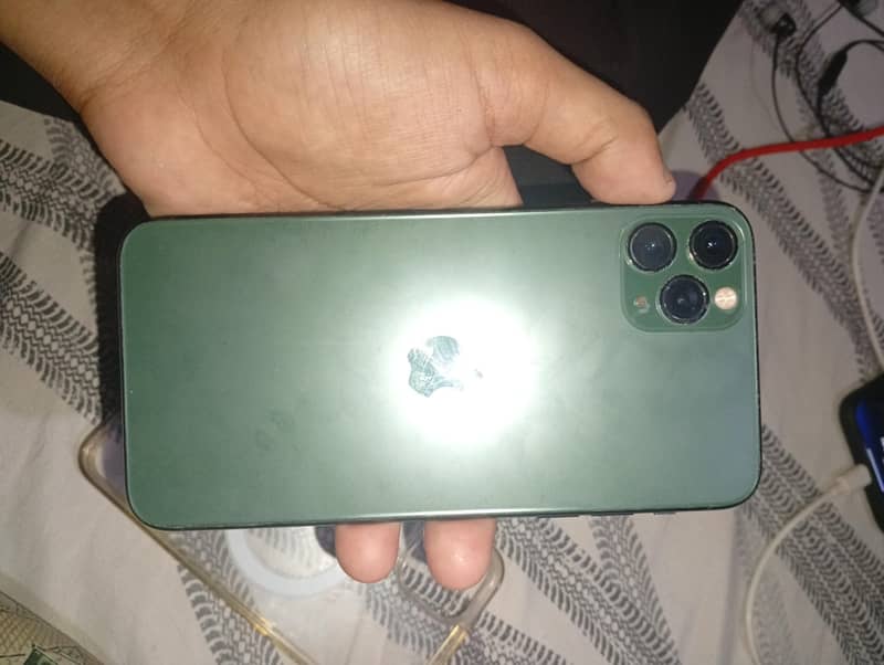 Apple iPhone 11 Pro Max 3