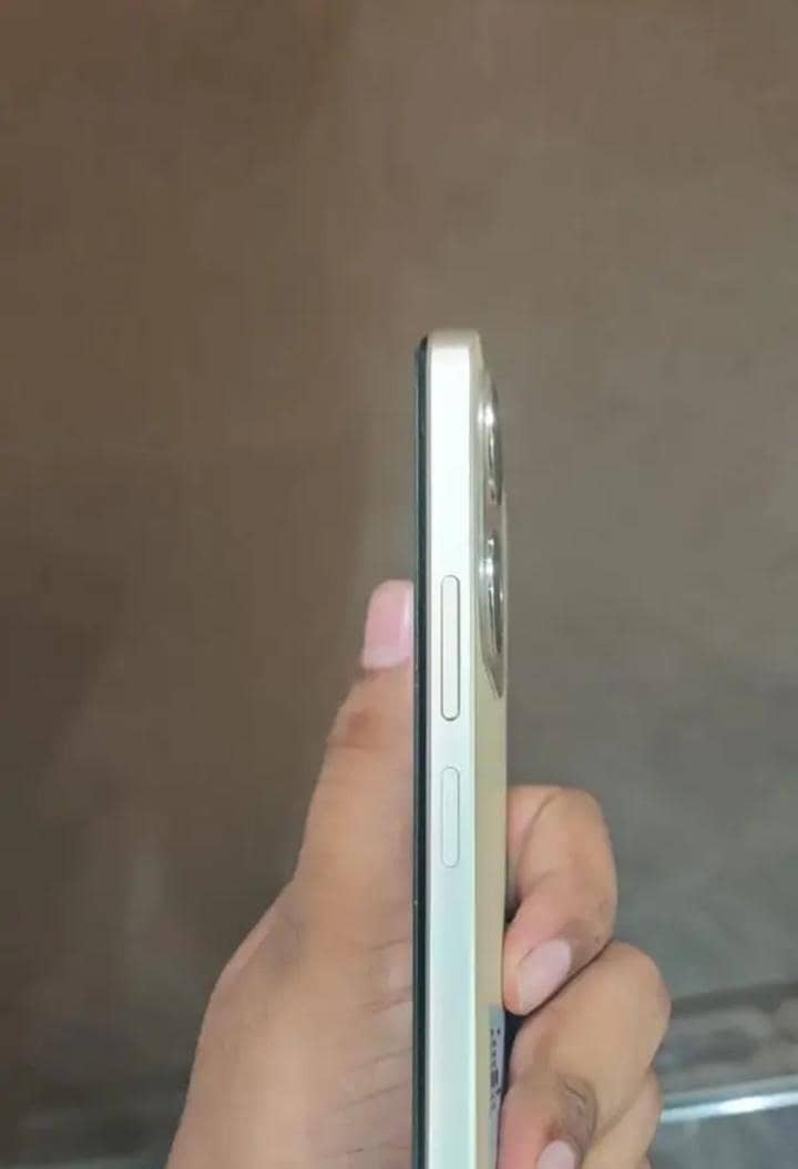 Realme Note 70 10/10 full box 3