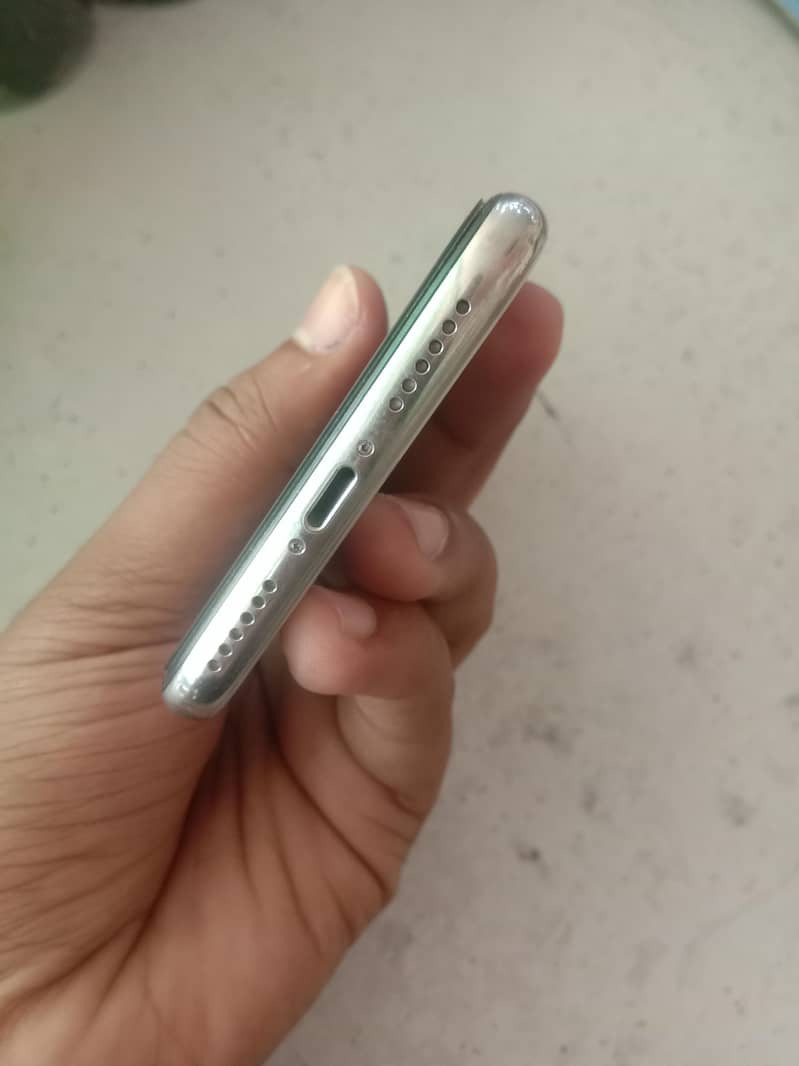 Apple iPhone X 2