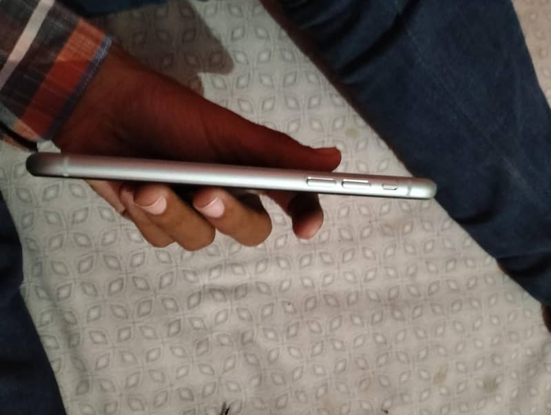 Apple iPhone 11 5