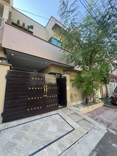 5 Marla Well Finished House For Sale In , Johar Town Cash And Bank Loan approved Families Near Emporium Mall