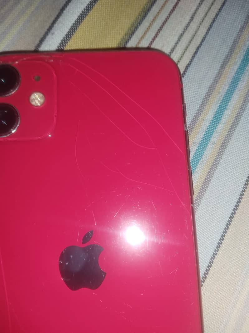 Apple iPhone 11 3