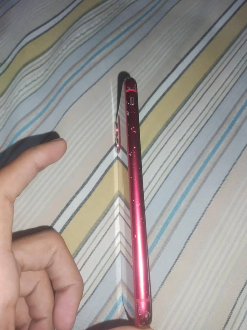 Apple iPhone 11 7